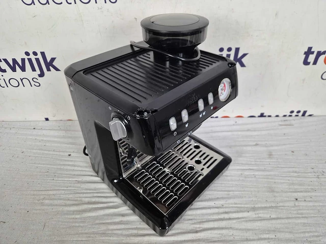 Solis grind & infuse compact 1018 pistonmachine - espressomachine - geschikt voor pads - rvs zwart - afbeelding 3 van  4