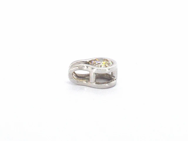 Solitaire hanger met een natuurlijke briljant geslepen diamant, excl. ketting - afbeelding 5 van  9
