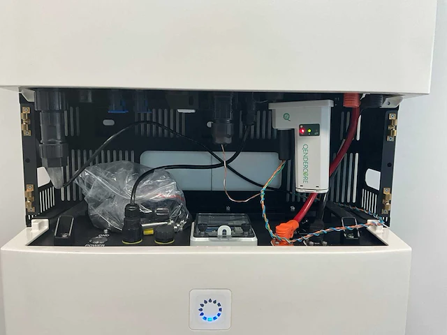 Soltaro one2 hybrid inverter aio2-ins-5000 thuis batterij - afbeelding 8 van  11