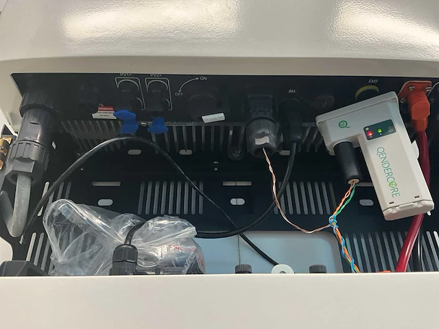 Soltaro one2 hybrid inverter aio2-ins-5000 thuis batterij - afbeelding 10 van  11