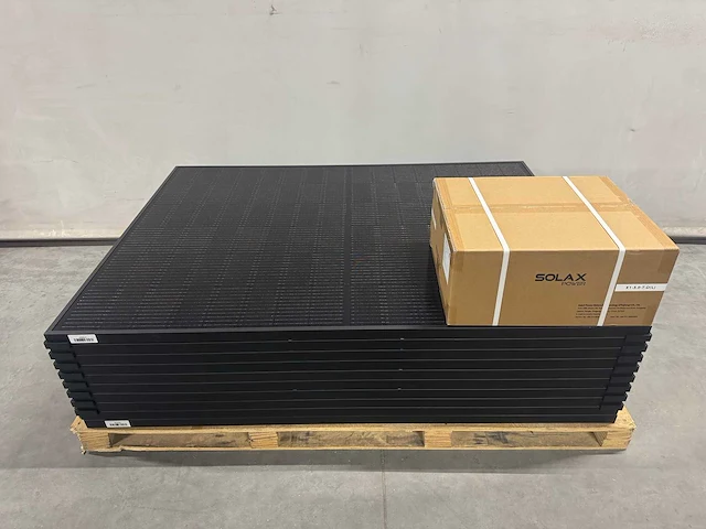 Sonnenstromfabrik - set van 10 zonnepanelen (350 wp) met solax 3.0k omvormer (1-fase) - afbeelding 1 van  10