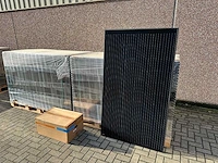 Sonnenstromfabrik - set van 60 zonnepanelen (325 wp) - sungrow 20k omvormer - afbeelding 3 van  10
