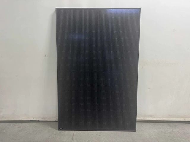 Sonnenstromfabrik - set van 8 zonnepanelen (395 wp) met solax 2.5k omvormer - afbeelding 3 van  9