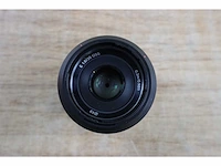 Sony - 35mm - f1.8 oss - lens - afbeelding 4 van  5