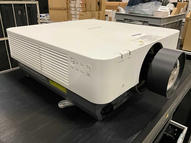 Sony - vpl-fhz700l - laserprojector - afbeelding 3 van  5