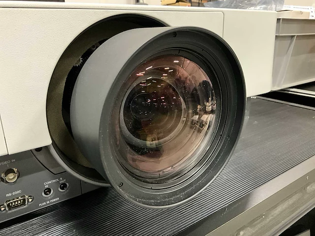 Sony - vpl-fhz700l - laserprojector - afbeelding 4 van  5