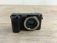 Sony a6300 - body - zwart + e pz 18-105mm f4 - afbeelding 12 van  15