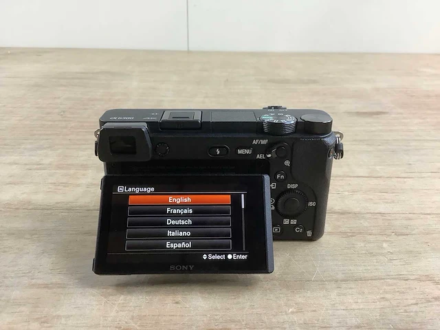 Sony a6300 - body - zwart + e pz 18-105mm f4 - afbeelding 15 van  15