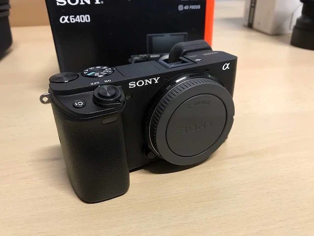 Sony a6400 fotocamera - afbeelding 1 van  8
