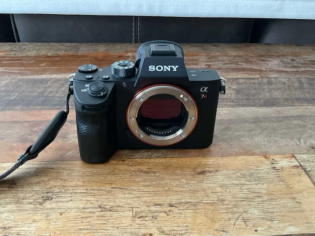 Sony a7r mark lll met sel55f18z lens en toebehoren - afbeelding 3 van  39