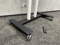 Sony bravia - 65" monitor op verrijdbaar statief - afbeelding 8 van  17