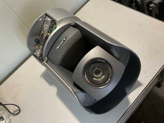 Sony brc-h700 color videocamera - afbeelding 2 van  4