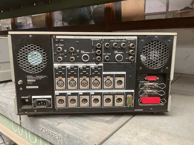 Sony bvw-70p betacam ps editing recorder - afbeelding 4 van  4