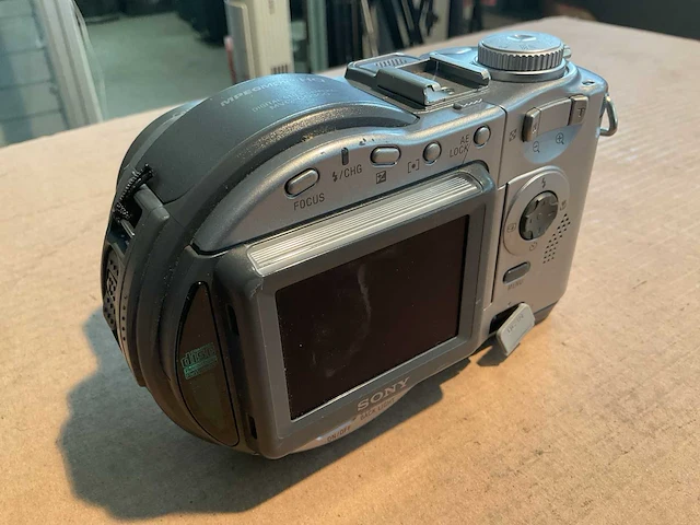 Sony cd mavica 3.3 megapixel digitale fotocamera - afbeelding 3 van  4