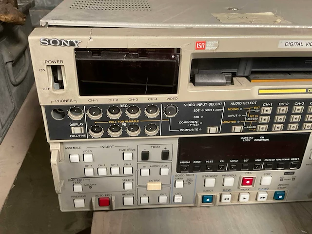 Sony dnw-75p videocassette recorder - afbeelding 3 van  3