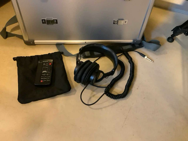 Sony dsr-pd150p videocamera - afbeelding 16 van  16