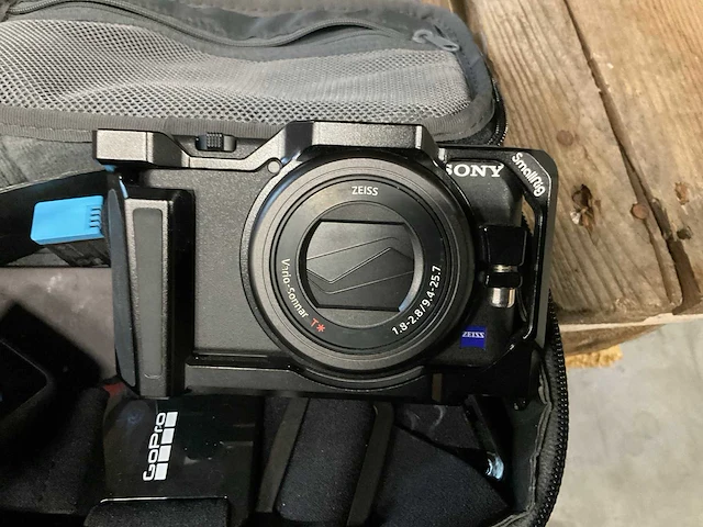 Sony fotocamera en gopro - afbeelding 3 van  3