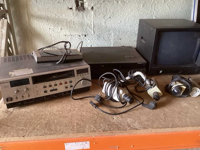 Sony + jvc beveiligingscamera set - afbeelding 2 van  4