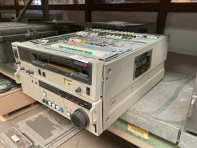 Sony pvw-60p betacam ps editing player - afbeelding 2 van  5