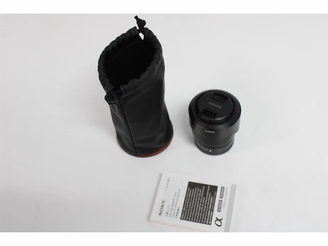 Sony sel-24f18z zeiss groothoeklens (vaste brandpuntsafstand, 24 mm, f1.8, aps-c, geschikt voor a6000, a5100, a5000 en nex series, e-mount)zwart - afbeelding 5 van  5