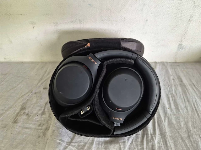 Sony wh-1000xm4 - draadloze over-ear koptelefoon met noise cancelling - afbeelding 3 van  3