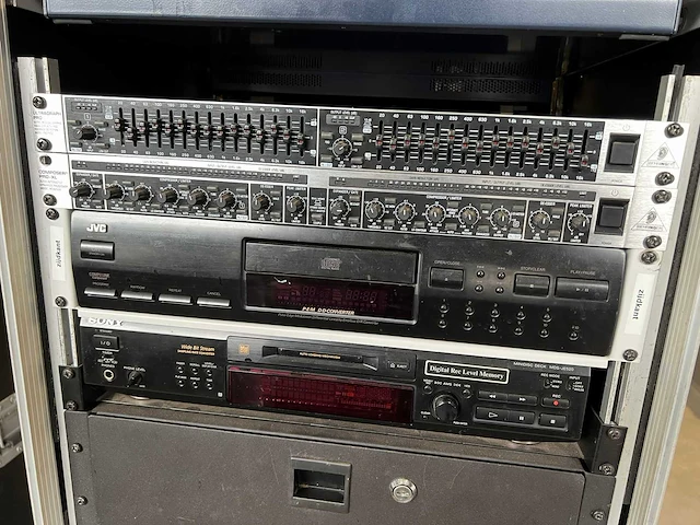 Soundcraft behringer jvc sony - 19 inch - taperack - afbeelding 4 van  9