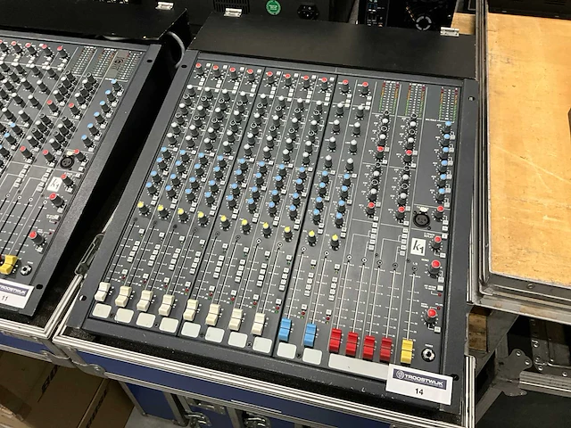 Soundcraft k1 analoge mengtafel - afbeelding 1 van  7