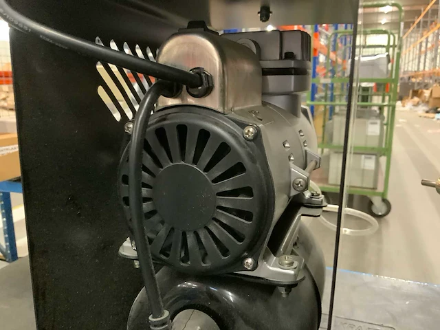 Sp301 stille compressor - afbeelding 4 van  4
