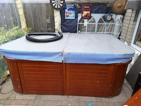 Spa - jacuzzi - afbeelding 2 van  6