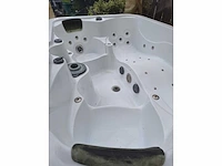 Spa - jacuzzi - afbeelding 3 van  6