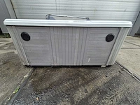 Spa 6 persoons jacuzzi en buitenspa - afbeelding 10 van  22