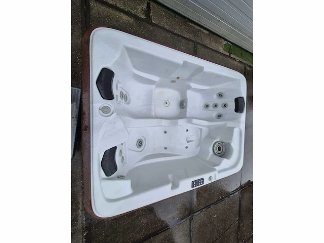 Spa builders 3 persoons amerikaanse spa jacuzzi en buitenspa - afbeelding 3 van  19