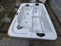 Spa builders 3 persoons amerikaanse spa jacuzzi en buitenspa - afbeelding 13 van  19