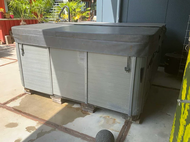 Spa jacuzzi - afbeelding 3 van  29