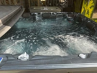 Spa jacuzzi - afbeelding 14 van  29