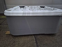 Spa king 5 persoons jacuzzi en buitenspa - afbeelding 2 van  13