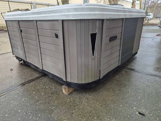 Spa king 5 persoons jacuzzi en buitenspa - afbeelding 5 van  13