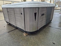 Spa king 5 persoons jacuzzi en buitenspa - afbeelding 5 van  13