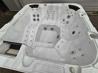 Spa king 5 persoons jacuzzi en buitenspa - afbeelding 7 van  13