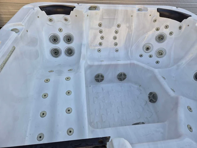 Spa king 5 persoons jacuzzi en buitenspa - afbeelding 9 van  13
