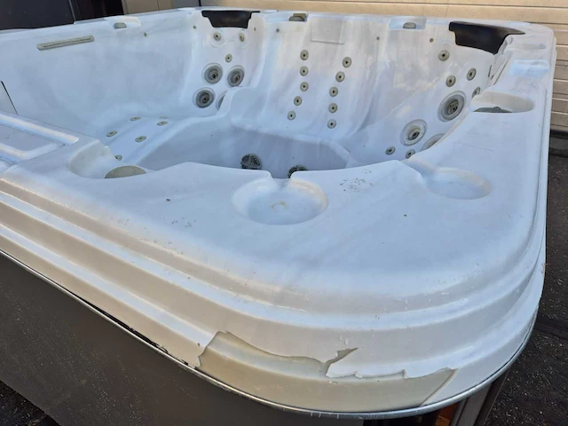 Spa king 5 persoons jacuzzi en buitenspa - afbeelding 12 van  13