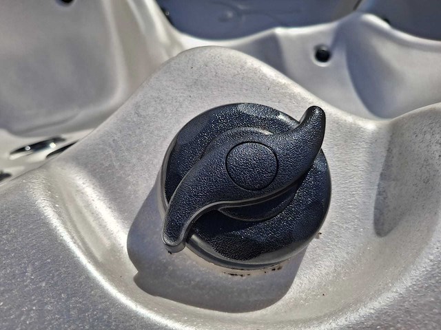 Spa net 5 persoons jacuzzi en buitenspa - afbeelding 17 van  30