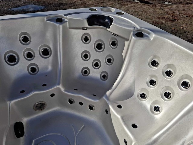 Spa net 5 persoons jacuzzi en buitenspa - afbeelding 3 van  30