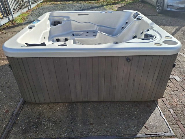 Spa net 5 persoons jacuzzi en buitenspa - afbeelding 5 van  30