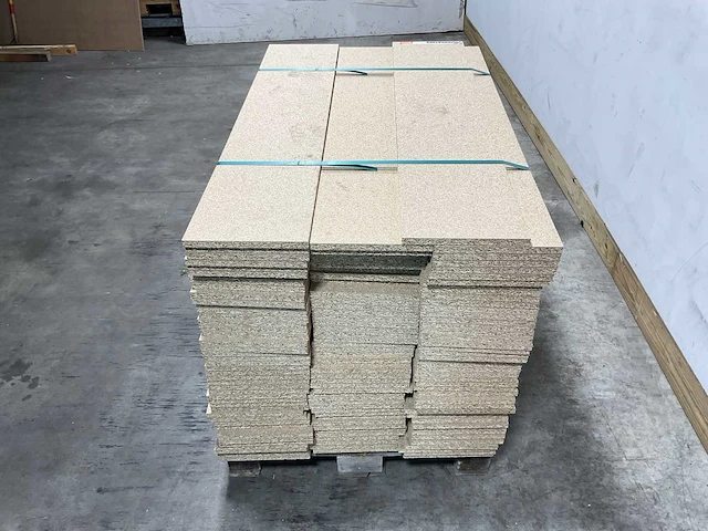 Spaanplaat - 125x26x1,8 cm (75x) - afbeelding 3 van  4