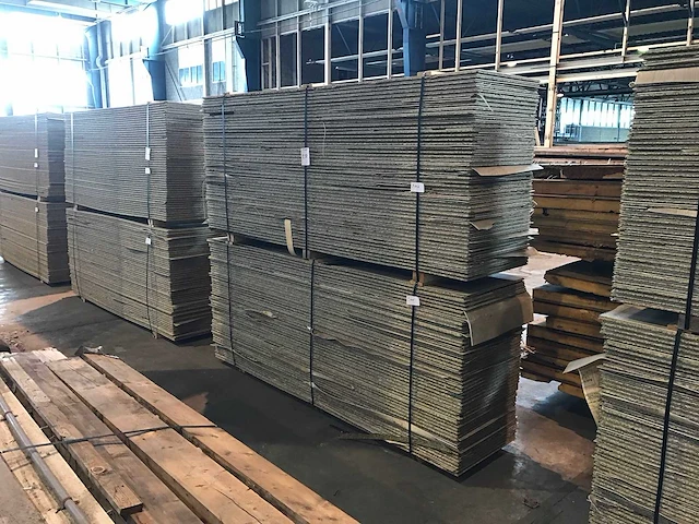 Spaanplaat groen met vinyl 18mm (100x) - afbeelding 1 van  2