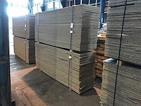 Spaanplaat groen met vinyl 18mm (100x) - afbeelding 1 van  2
