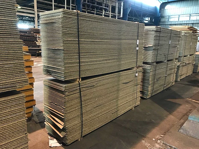 Spaanplaat groen met vinyl 18mm (100x) - afbeelding 2 van  2