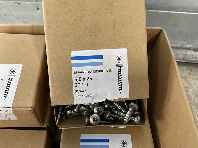 Spaanplaatschroeven (61x) - afbeelding 2 van  10