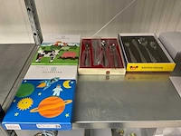 Spaarpotten, bestek, sierraden - afbeelding 12 van  15